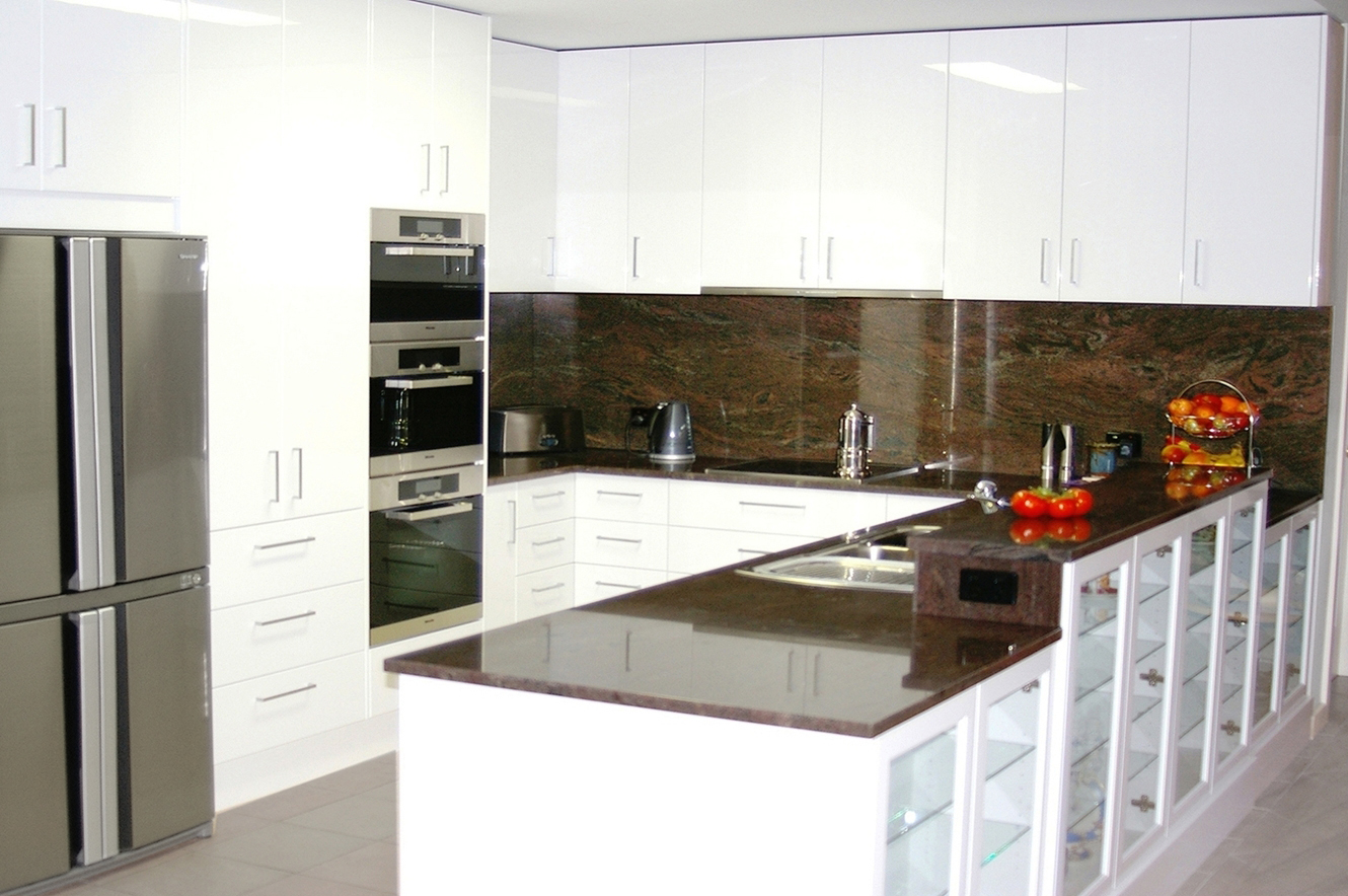 Modern Gloss Two-Pack Kitchen Renovations with Granite Benchtops, at Rosslyn Park, Saint Peters, Skye, Magill, Wattle Park, Burnside, Kensington Park, Toorak Gardens and Norwood, by Adelaide’s Compass Kitchens